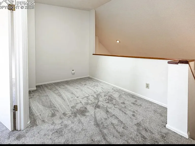 3924 Berkley Ct — Photo 13
