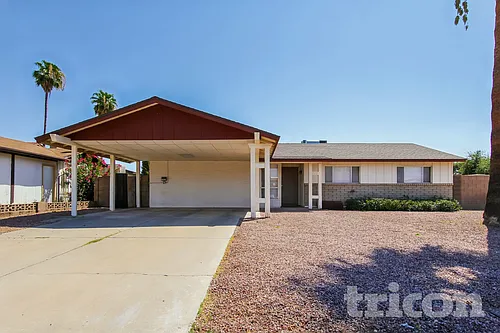 5651 W Cheryl Dr Photo 1