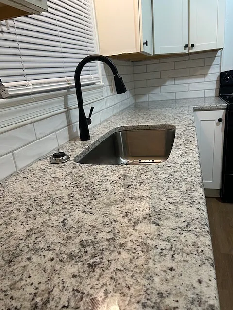 4 bed, 1612 sqft, $1,900 — Photo 4