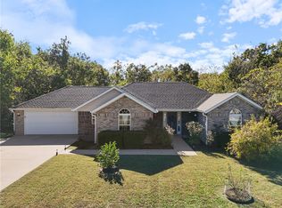 7 Roessler Ln, Bella Vista, AR 72715