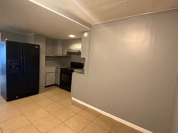 5th image of 3912 N Atlantic Ave