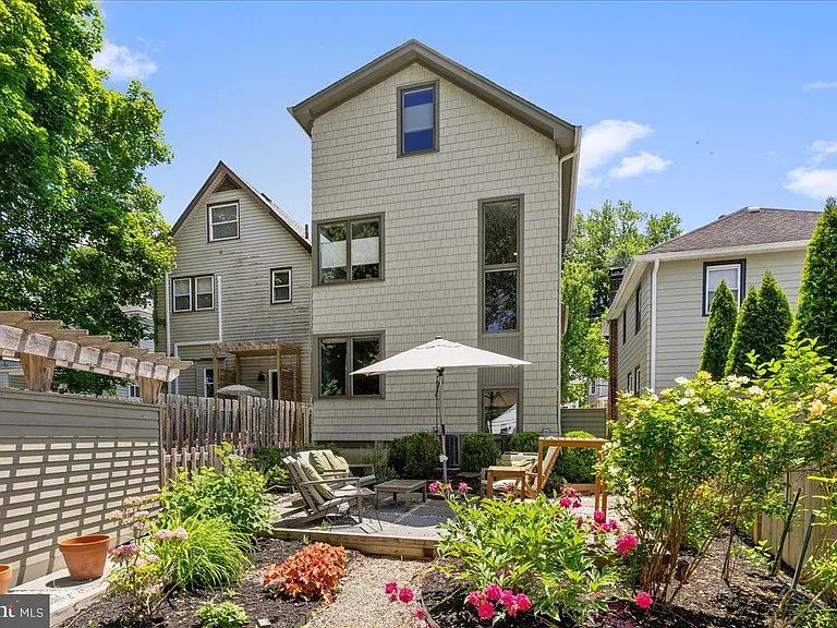 23 Leigh Ave #B — Photo 24