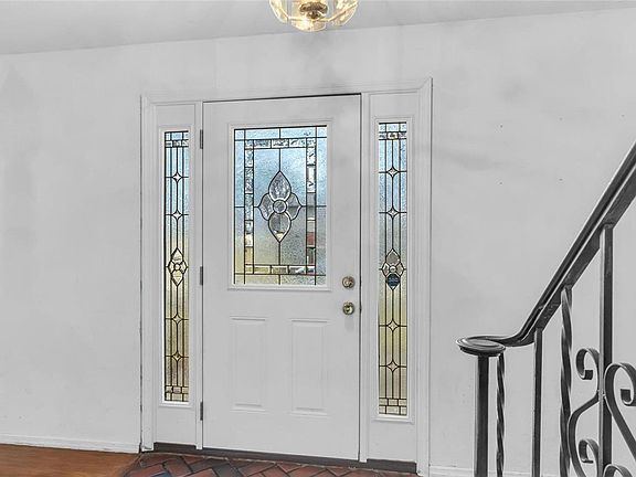 3rd image of 1497 Timberwood Ln