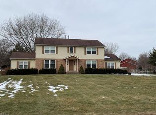 6091 Lake O Springs Ave NW, Canton, OH 44718
