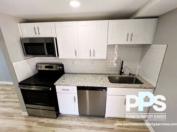 3rd image of 605 Paines Ave NW #B6