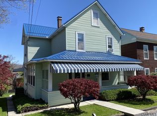 402 Edgewood Ave, Johnstown, PA 15906