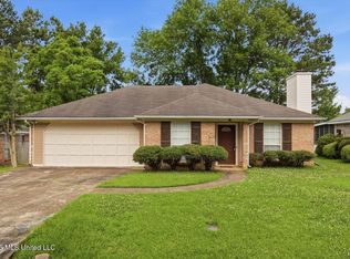 113 Riverbend Dr, Byram, MS 39272