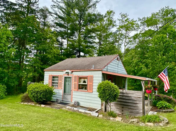 268 N Plain Rd, Great Barrington, MA 01230