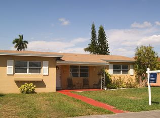 10261 SW 5th St, Sweetwater, FL 33174
