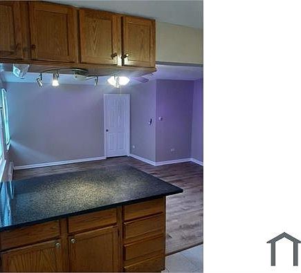 5th image of 2060 W Chase Ave APT 4A