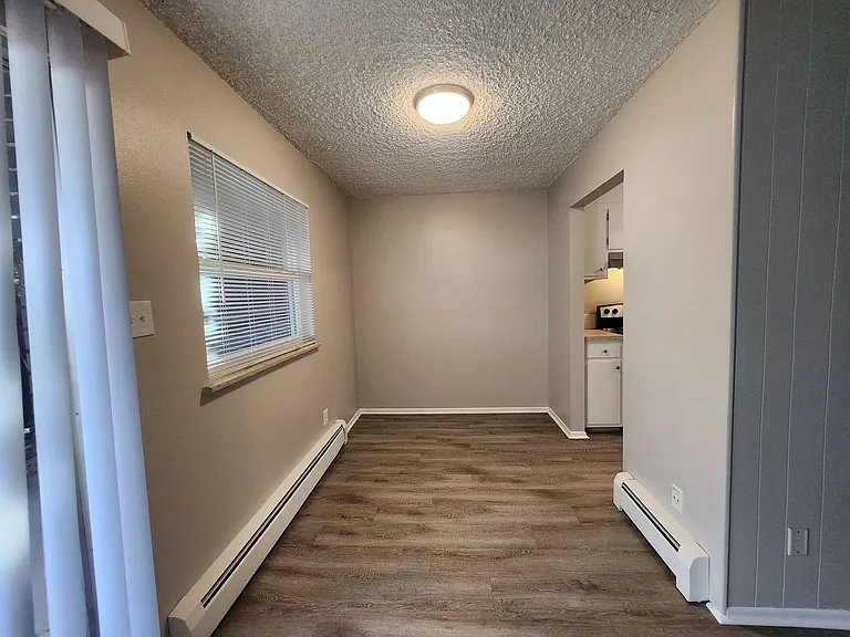 1505 E Kiowa St #102 — Photo 4