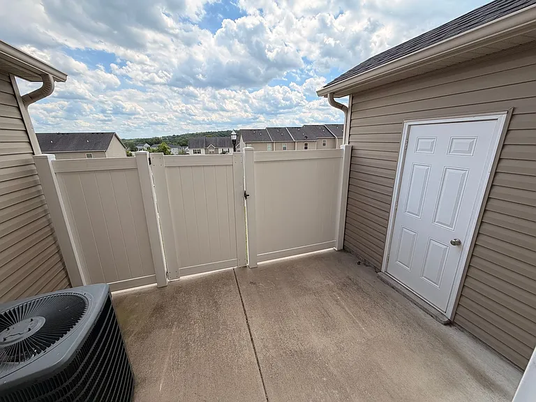 4042 Saddlecreek Way — Photo 21