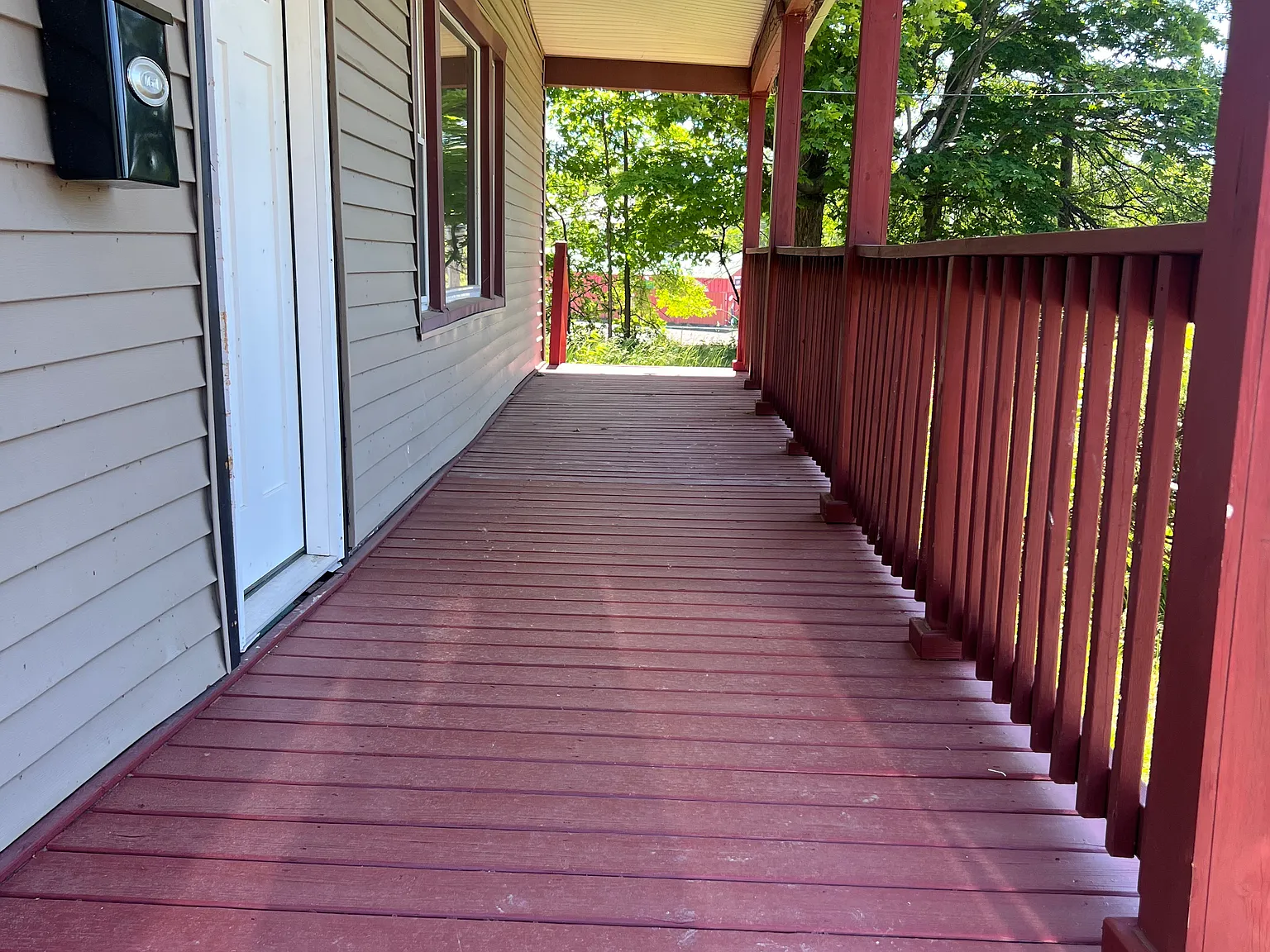 3 bed, 1.5 bath, 1370 sqft, $1,600 — Photo 3