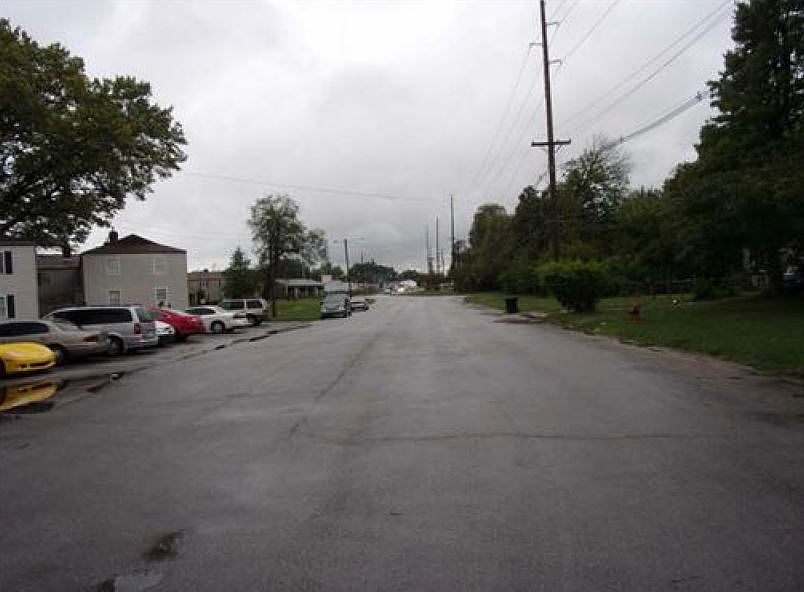 2nd image of 3529 Manslick Rd