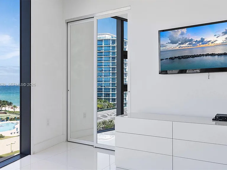 17475 Collins Ave #504 — Photo 43