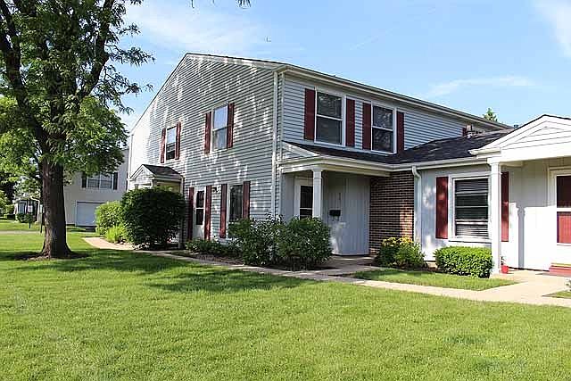 1st image of 885 Wellington Ave #0