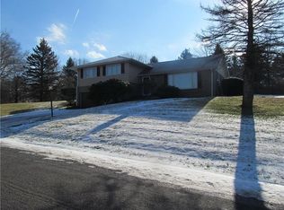 729 Hillside Ave, Ligonier, PA 15658