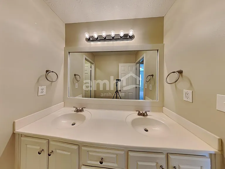 4366 Foxberry Run — Photo 21