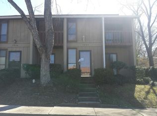 7902 Charter Oak Ln, Charlotte, NC 28226