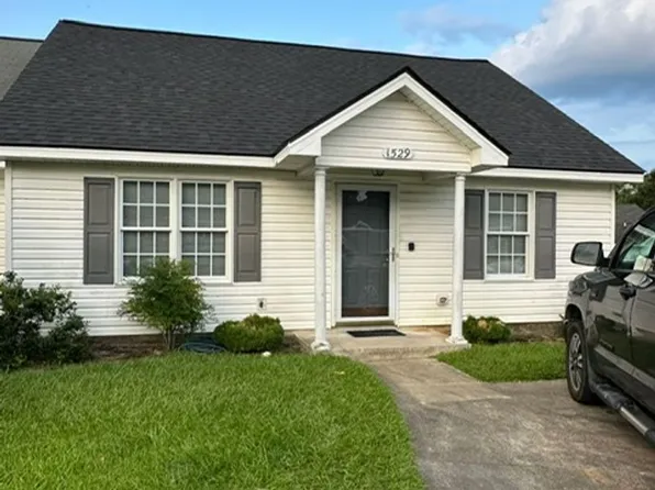 1529 Surrey Ct, Rocky Mount, NC 27804