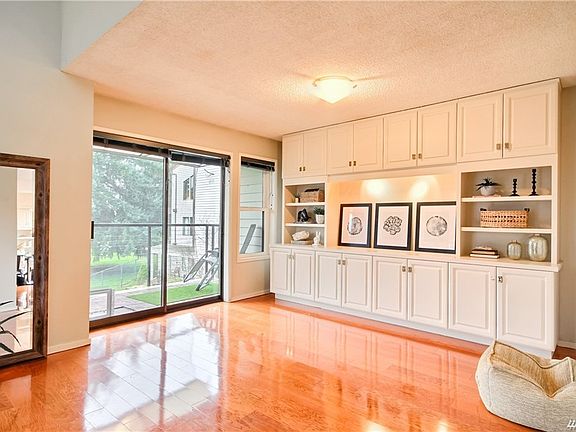 5th image of 2523 S Cedar St #312