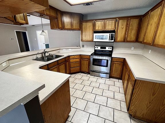 2nd image of 3246 Walnut Hill Dr