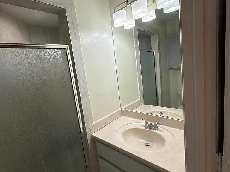 105 S Ridge Ln #2 — Photo 9