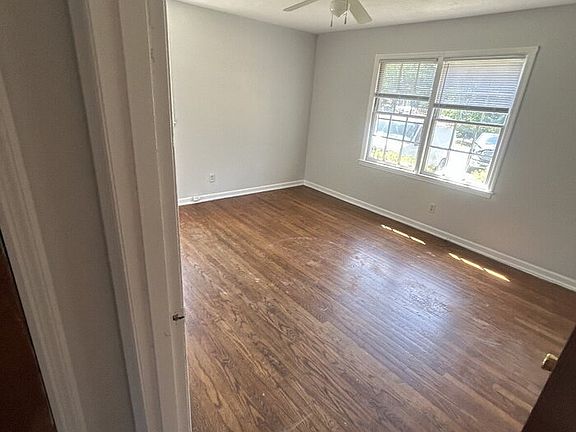 5th image of 111 Audrey Dr #111