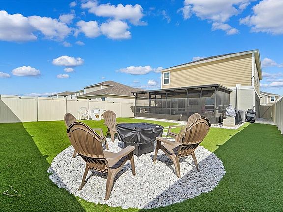 2nd image of 34316 Verbena St
