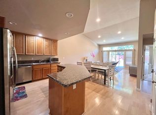 806 La Coruno St, Davis, CA 95618