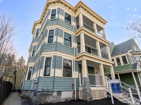 6 Marie Ave APT 3, Cambridge, MA 02139