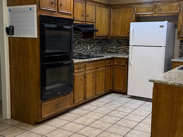 2602 Wydewood Dr — Photo 9
