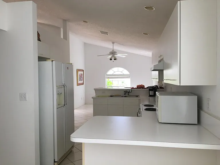 1749 Barnstable Rd — Photo 3