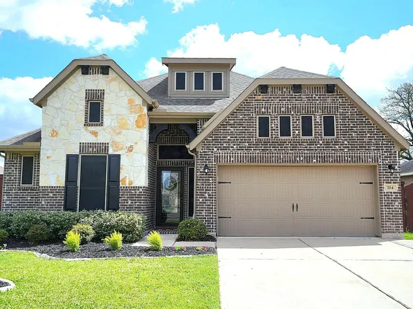 704 Shadow Bnd, Richwood, TX 77531