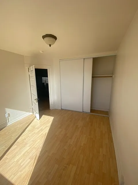 305 Beach St — Photo 3