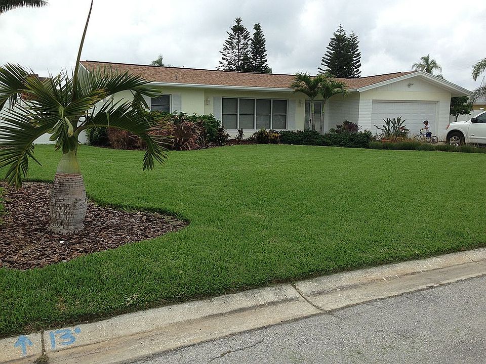1st image of 117 Poinciana Ln
