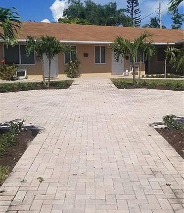 2nd image of 1440 Miami Rd APT 10