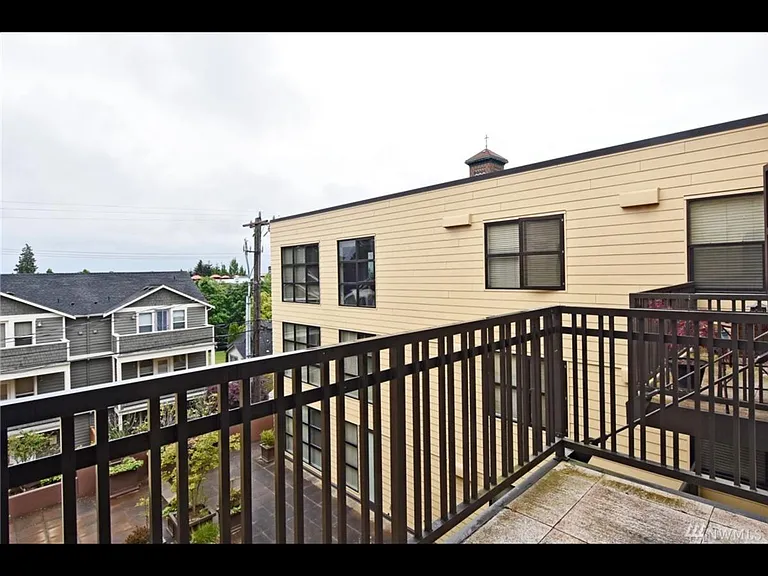 4116 California Ave SW — Photo 10