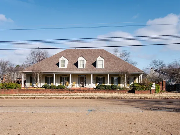 8778 Poplar Pike, Germantown, TN 38138