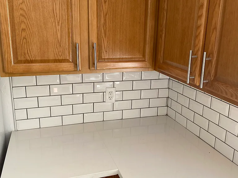 571 Morris St #1 — Photo 14