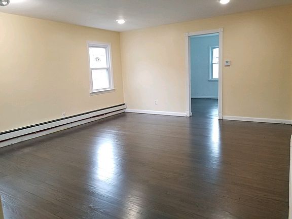 2nd image of 592 Union Ave