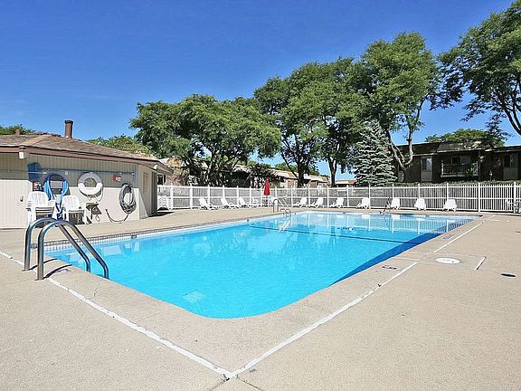 3rd image of 445 N Jonathan Dr Unit 103