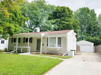 3831 Stillwell Ave, Lansing, MI, 48911
