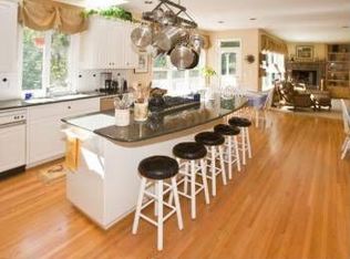 10605 SW Cormorant Dr, Beaverton, OR 97007