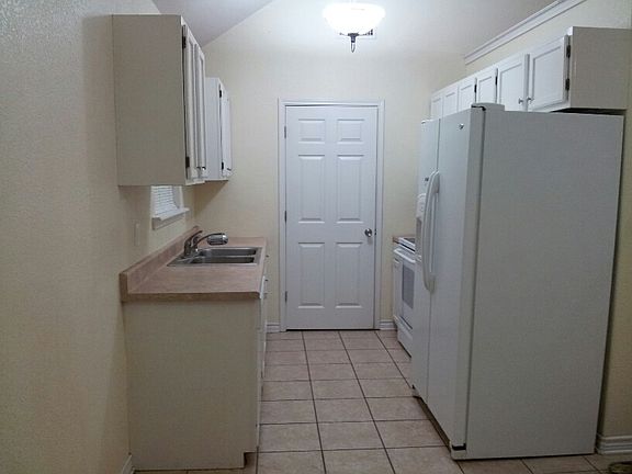 all appliances including W/D