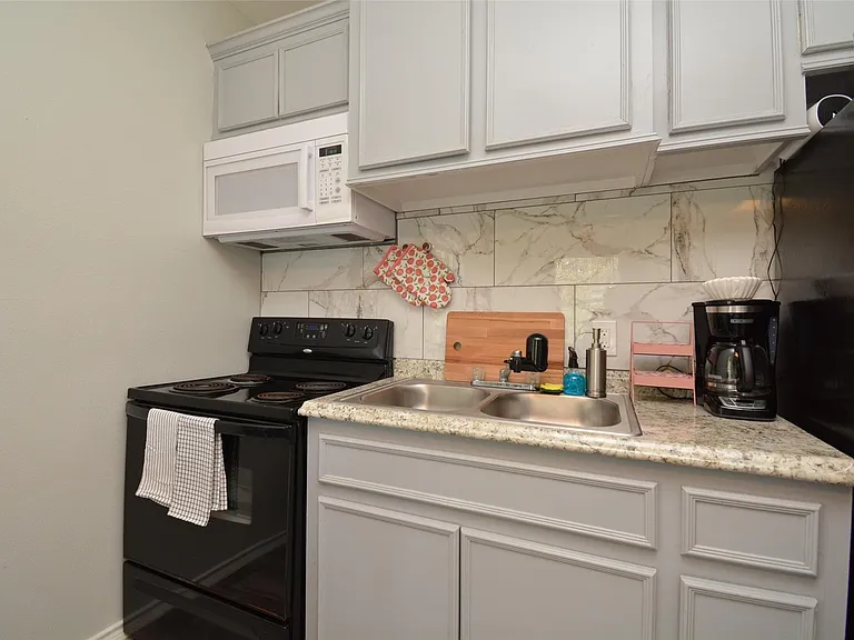 7124 Avenue F #8 — Photo 10