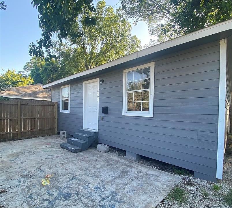1st image of 8507 Lockwood Dr #B