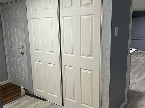 5th image of 4055 Velma Dr