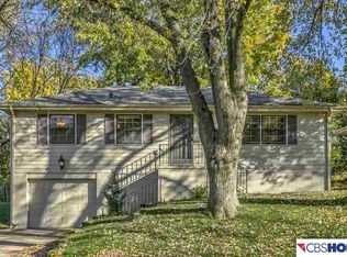 6613 S 83rd Ave, Ralston, NE 68127