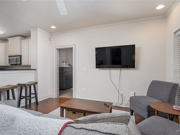 4th image of 700 15th St Unit 2308